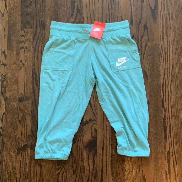 Nike Other - NWT Nike Capri Sweats with Pockets